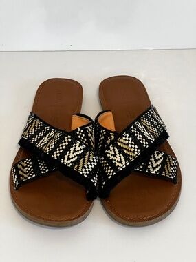 Toms Viv Black Geometric Woven Sandals Slip On Sandal Open Toe EUC Size 8